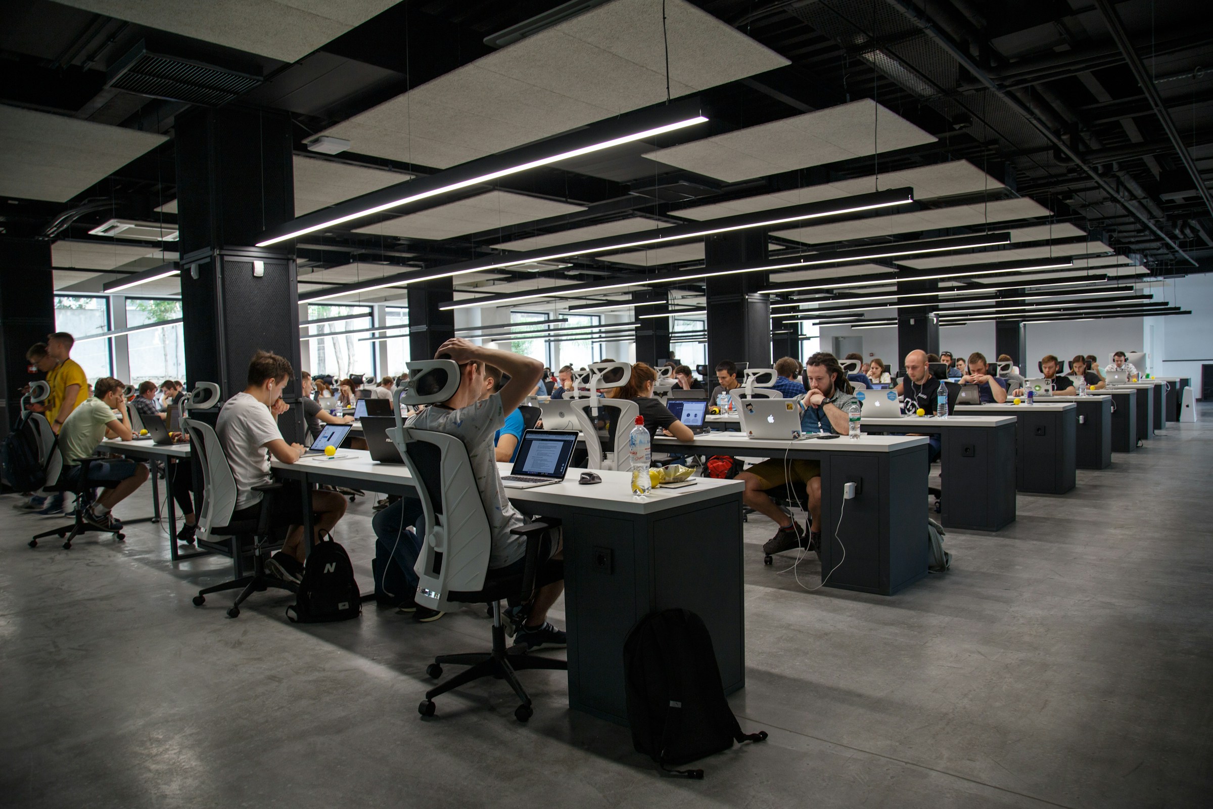Podcast Audience Questions That Turn Listeners Into Contributors